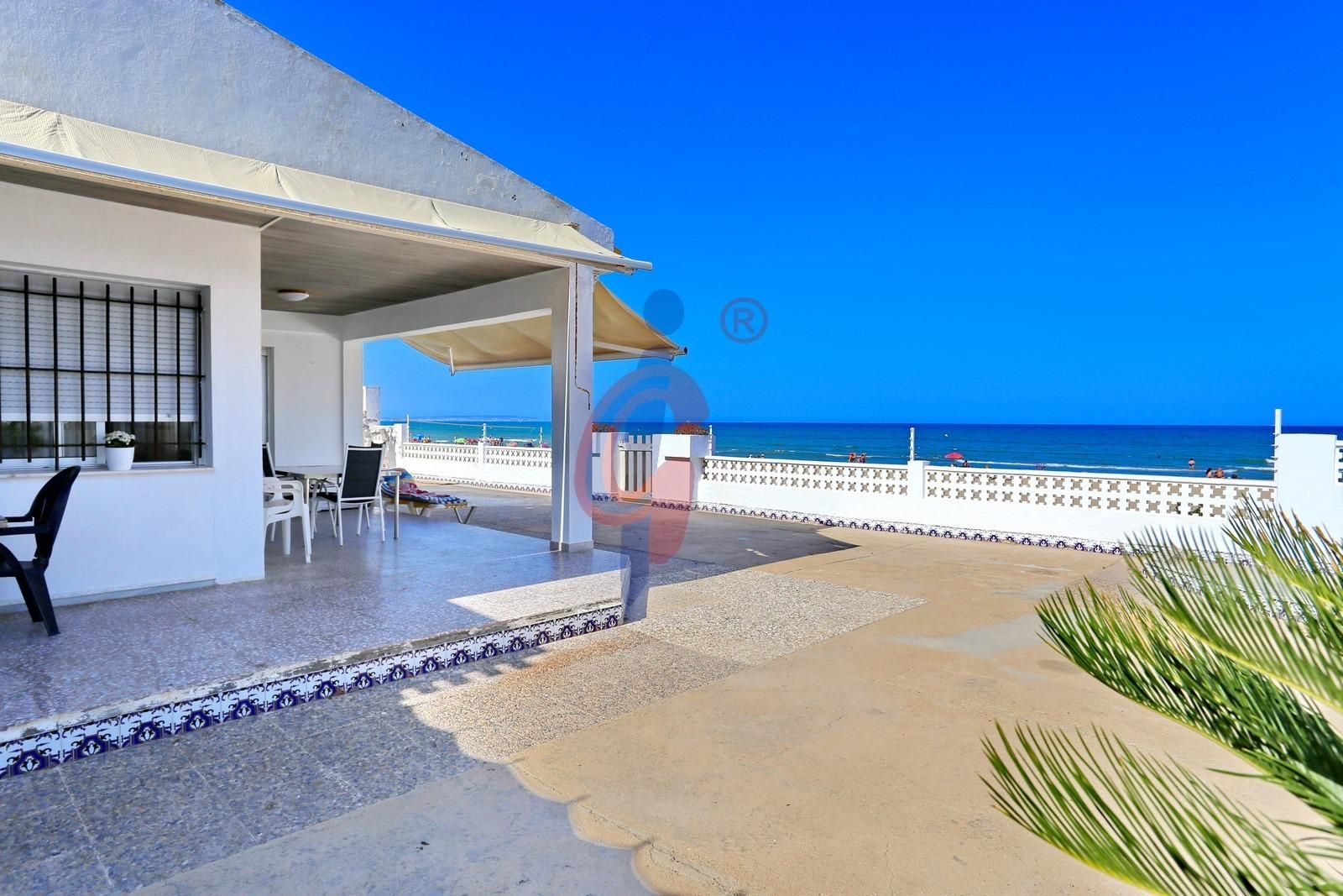 Vista exterior de Casa o chalet en venta en Guardamar del Segura con Jardín privado y Terraza