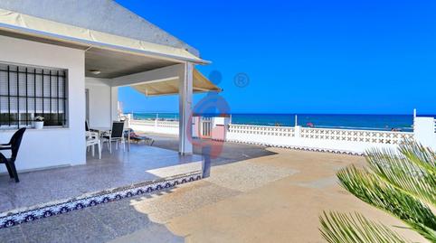 Foto 2 de Casa o xalet en venda a Avenida Libertad, 29, Guardamar Playa, Alicante