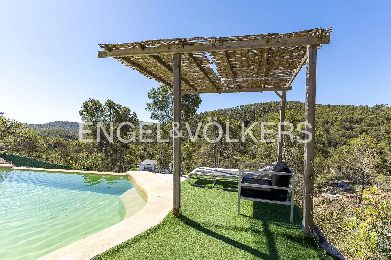Terrassa de Casa o xalet en venda en Sant Pere de Ribes amb Aire condicionat, Calefacció i Jardí privat