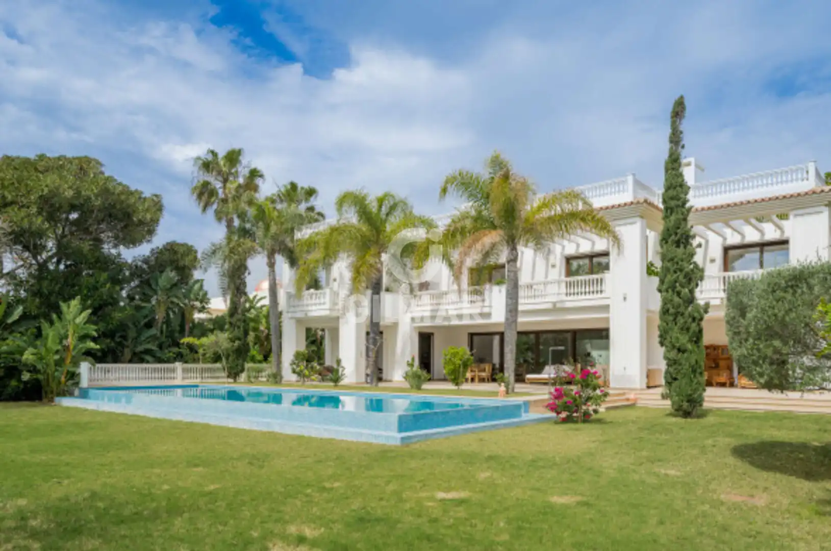 Jardí de Casa o xalet en venda en Estepona amb Calefacció, Jardí privat i Piscina