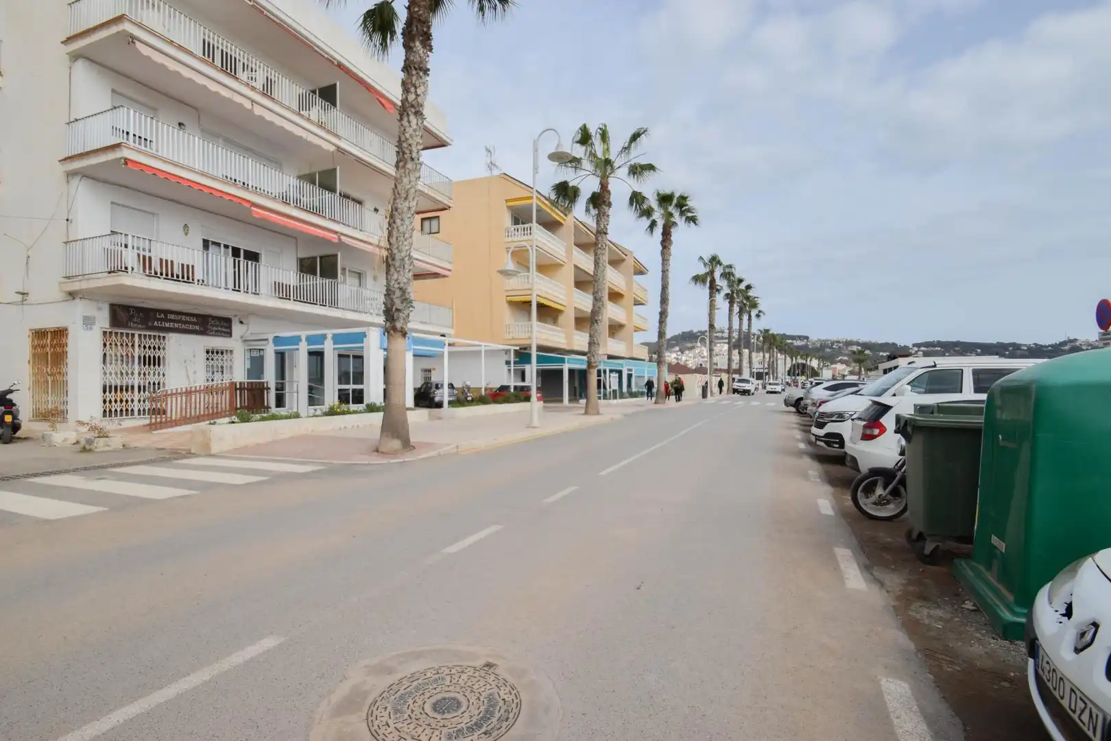 Vista exterior de Local en venta en Almuñécar