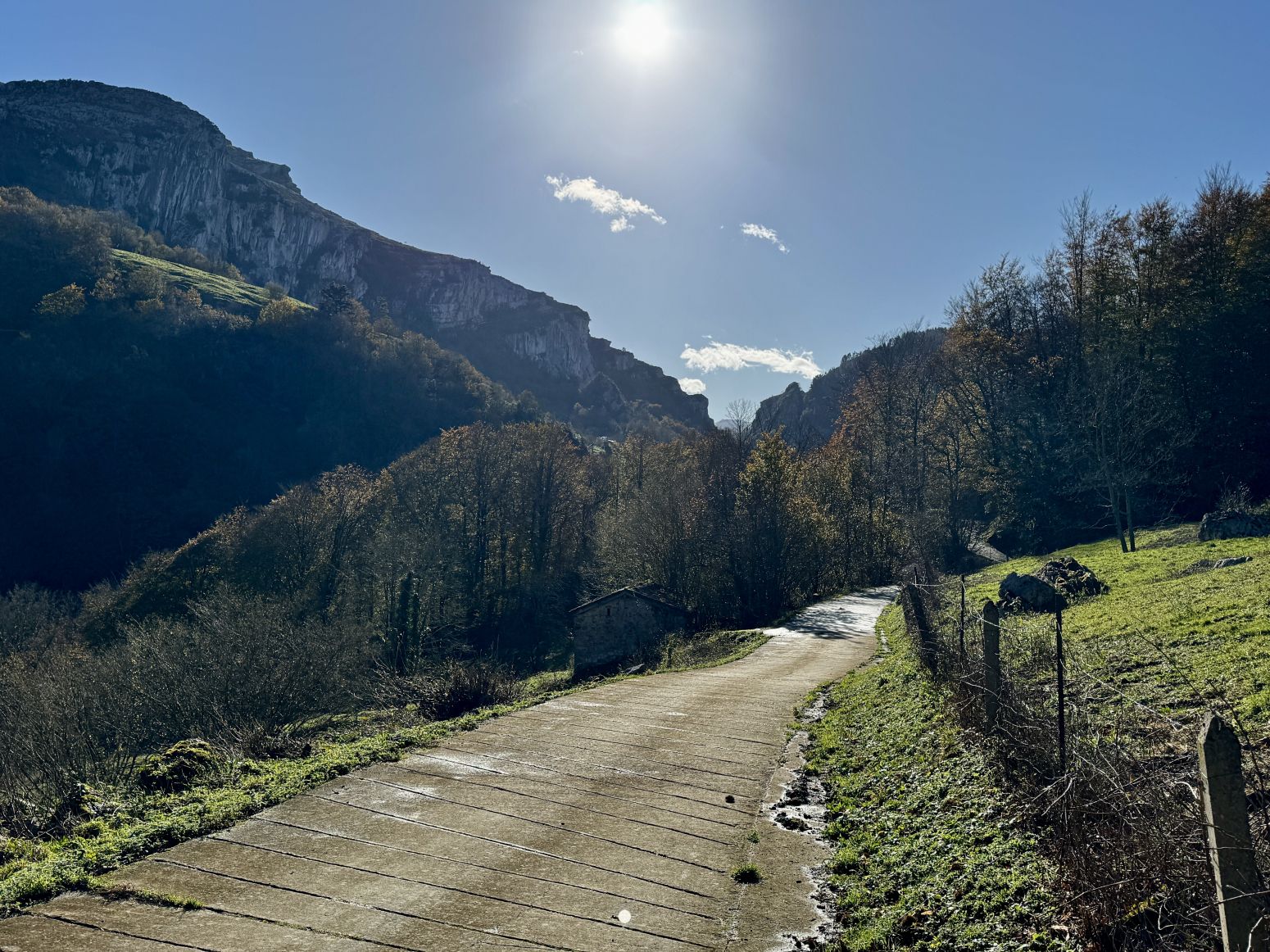 Vista exterior de Casa o xalet en venda en Miera