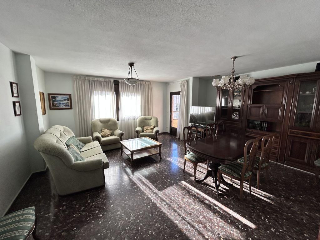 Pis de lloguer a Avenida GENERAL AVILES, Sant Pau, Campanar