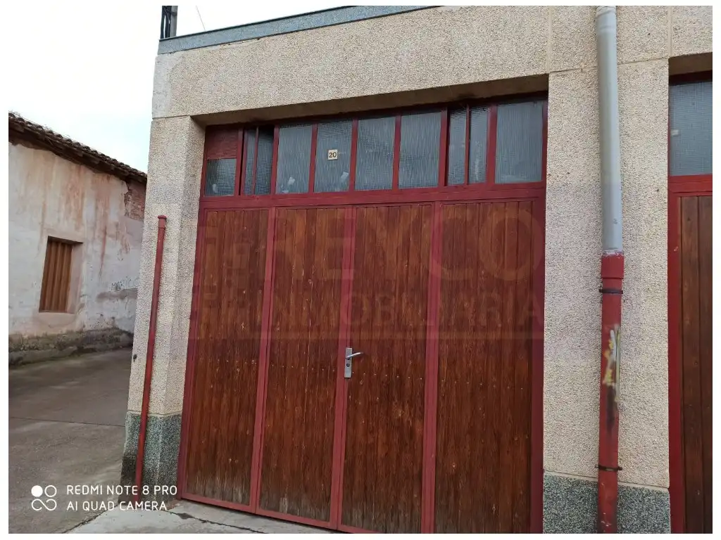 Vista exterior de Local en venta en Baños de Río Tobía