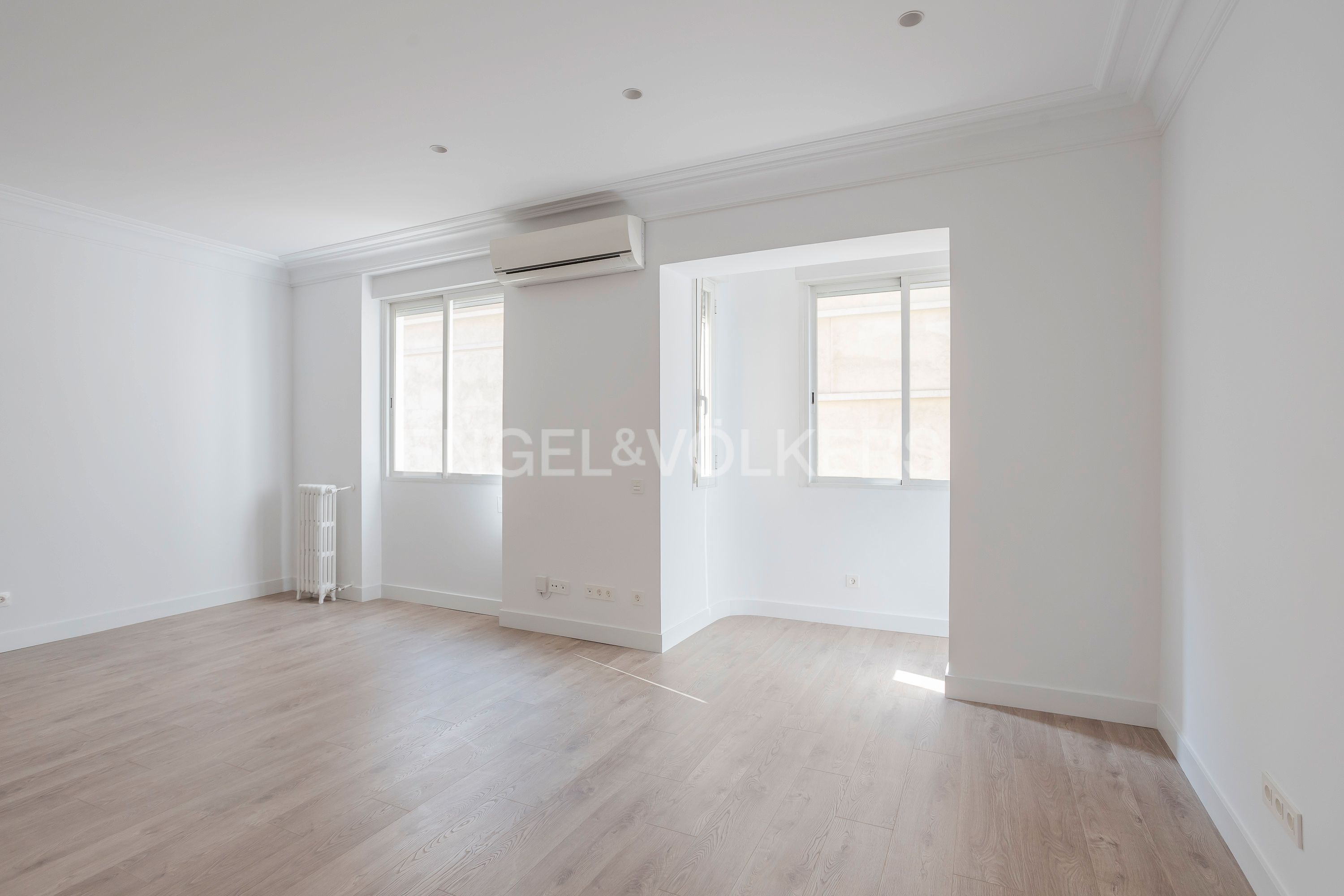 Bedroom of Apartment for sale in  Madrid Capital  with Air Conditioner and Heating