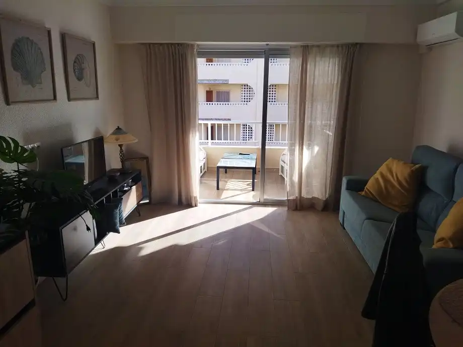 Wohnzimmer von Wohnung zur Miete in Santa Pola mit Klimaanlage, Heizung und Möbliert