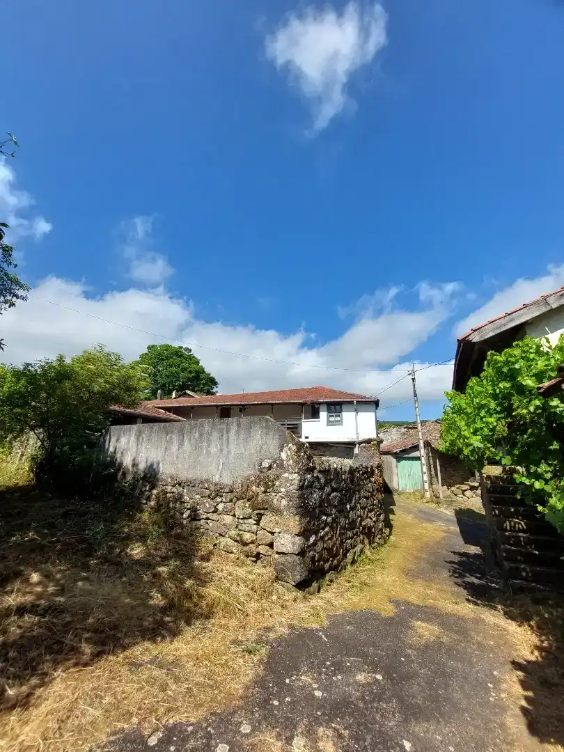 Vista exterior de Casa o xalet en venda en Verea amb Balcó