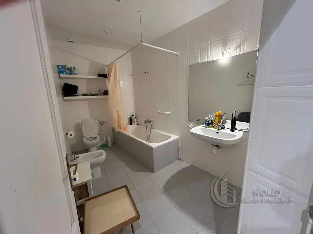 Baño de Piso de alquiler en Madrid con Aire acondicionado, Calefacción y Amueblado