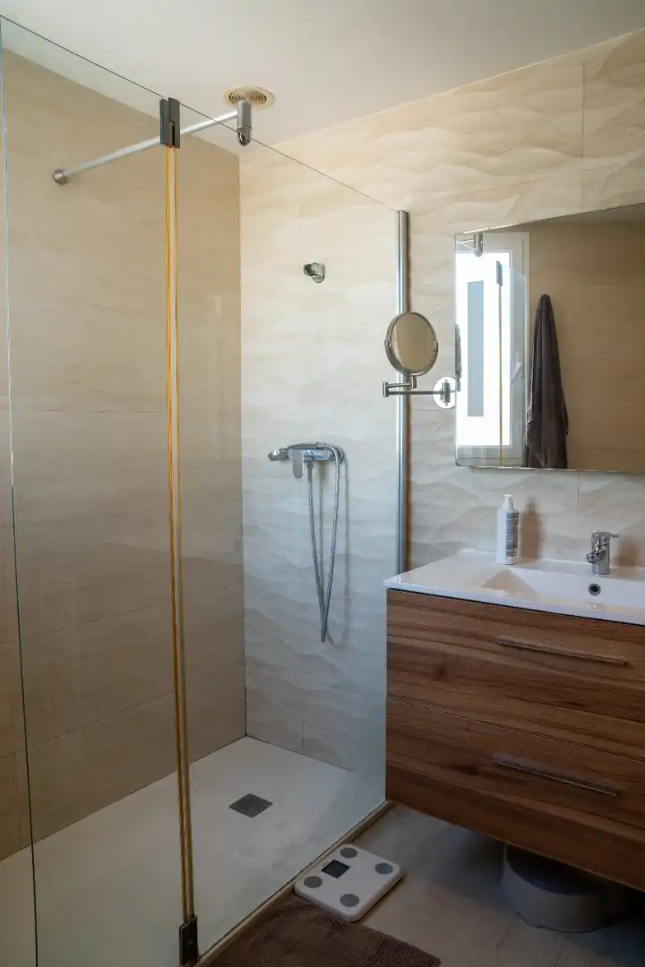 Bathroom of Flat for sale in Alboraya  with Air Conditioner, Parquet flooring and Storage room