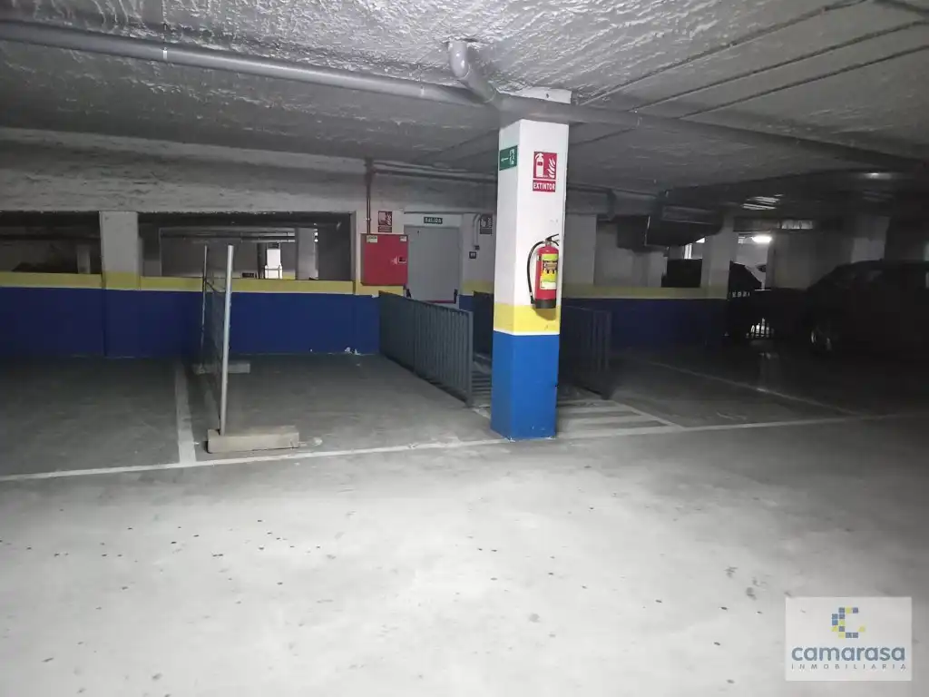 Aparcament de Garatge en venda en Ávila