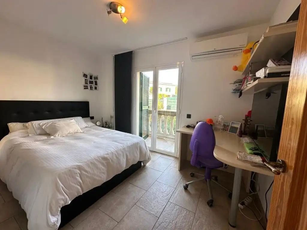 Habitación de Casa adosada en venta en Calvià con Aire acondicionado, Jardín privado y Terraza
