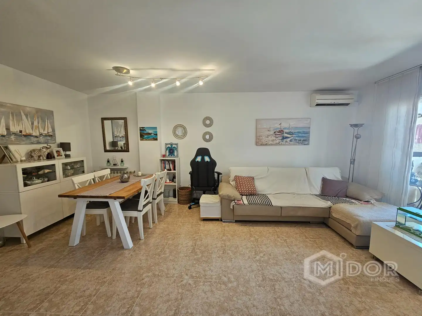 Flat with terrace for sale in Ronda de l'Arquitecte Guitart 41, imagen 3