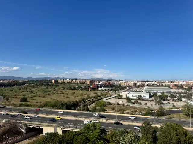 Vista exterior de Piso en venta en Paterna con Aire acondicionado y Balcón