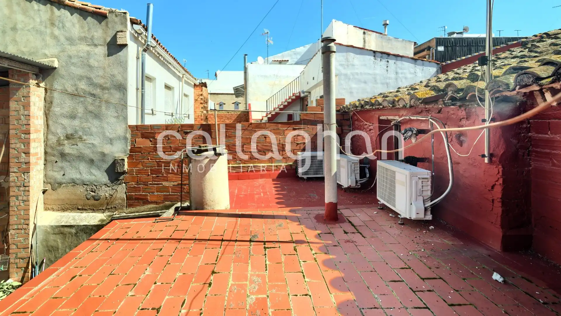 Terrasse von Einfamilien-Reihenhaus zum Verkauf in Chilches / Xilxes