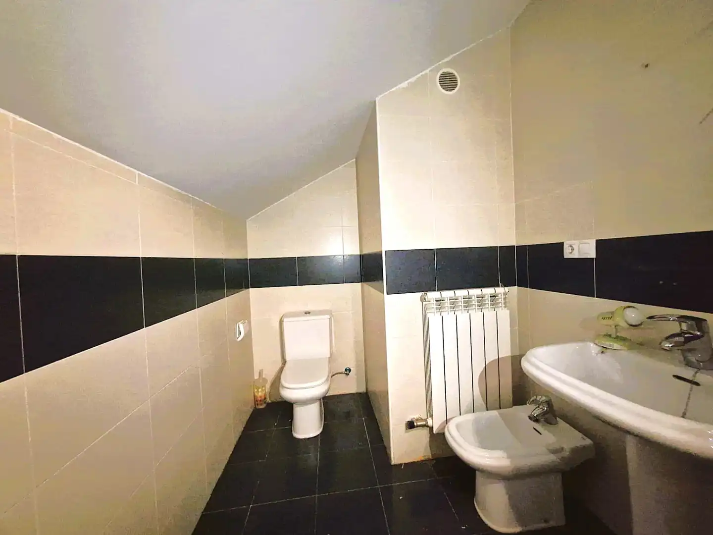 Bathroom of Duplexes for sale in Navarrete  with Heating and Storage room