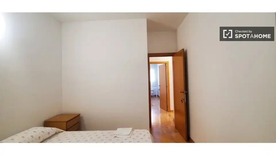 Bedroom of Flat for rent in Barcelona  with Air Conditioner, Heating and Furnished