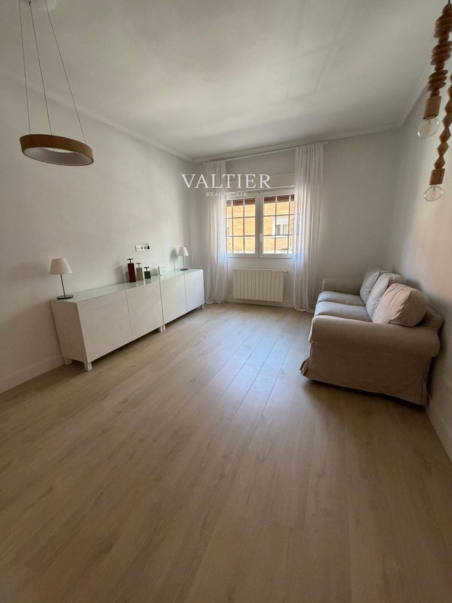 Bedroom of Flat for rent in  Madrid Capital  with Air Conditioner and Furnished