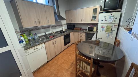 Foto 4 de Casa adosada en venda a Calle Baja, El Rabal, Villena