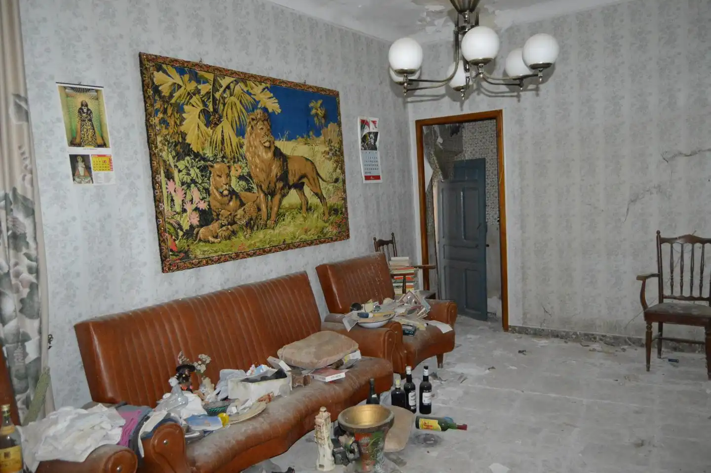 Sala de estar de Finca rústica en venta en Almendros con Calefacción