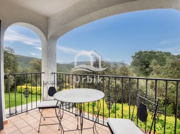 Villa avec balcon à vendre à Urbanitzacio de Vall Repos