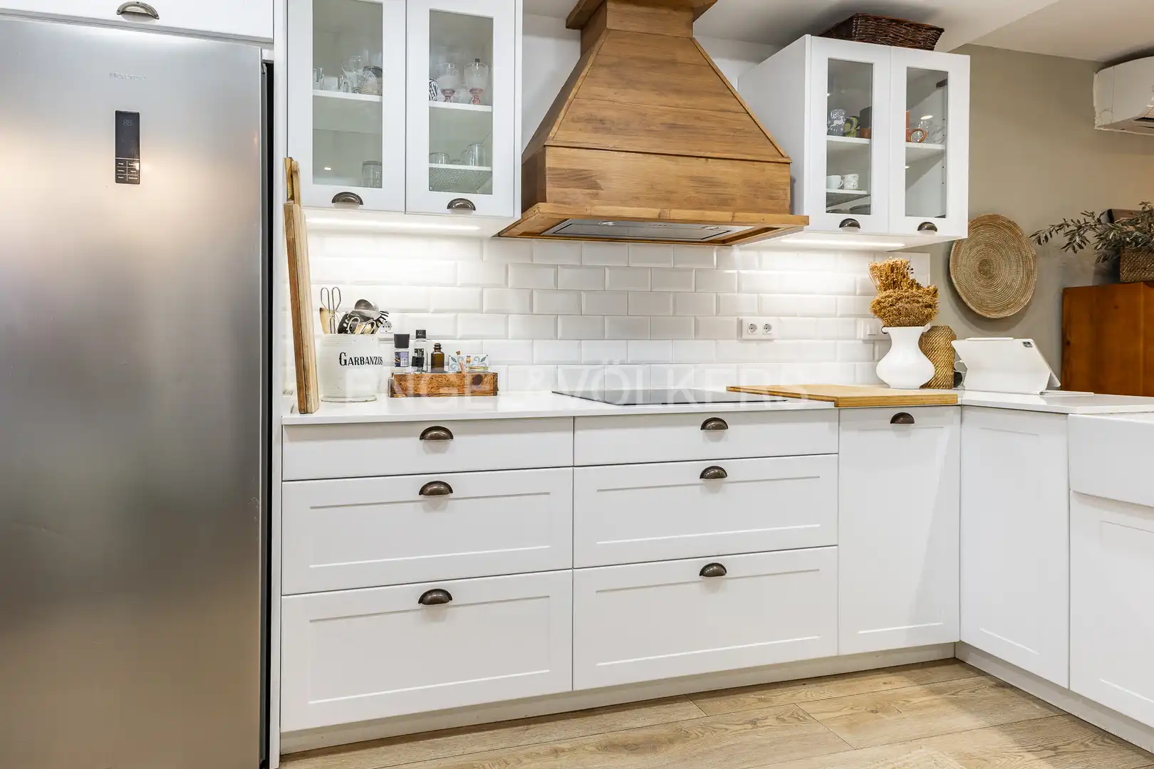 Cocina de Casa o chalet en venta en Badalona con Aire acondicionado, Calefacción y Jardín privado