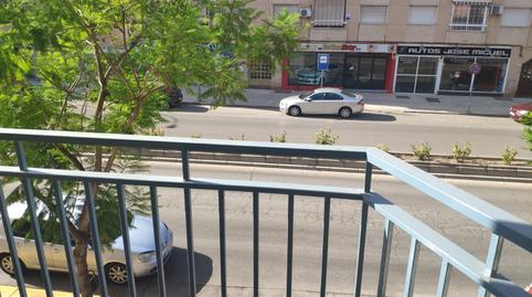 Foto 3 de Piso de alquiler en Avenida de Andalucía, 48, La Zarzuela - San José - Belén, Linares