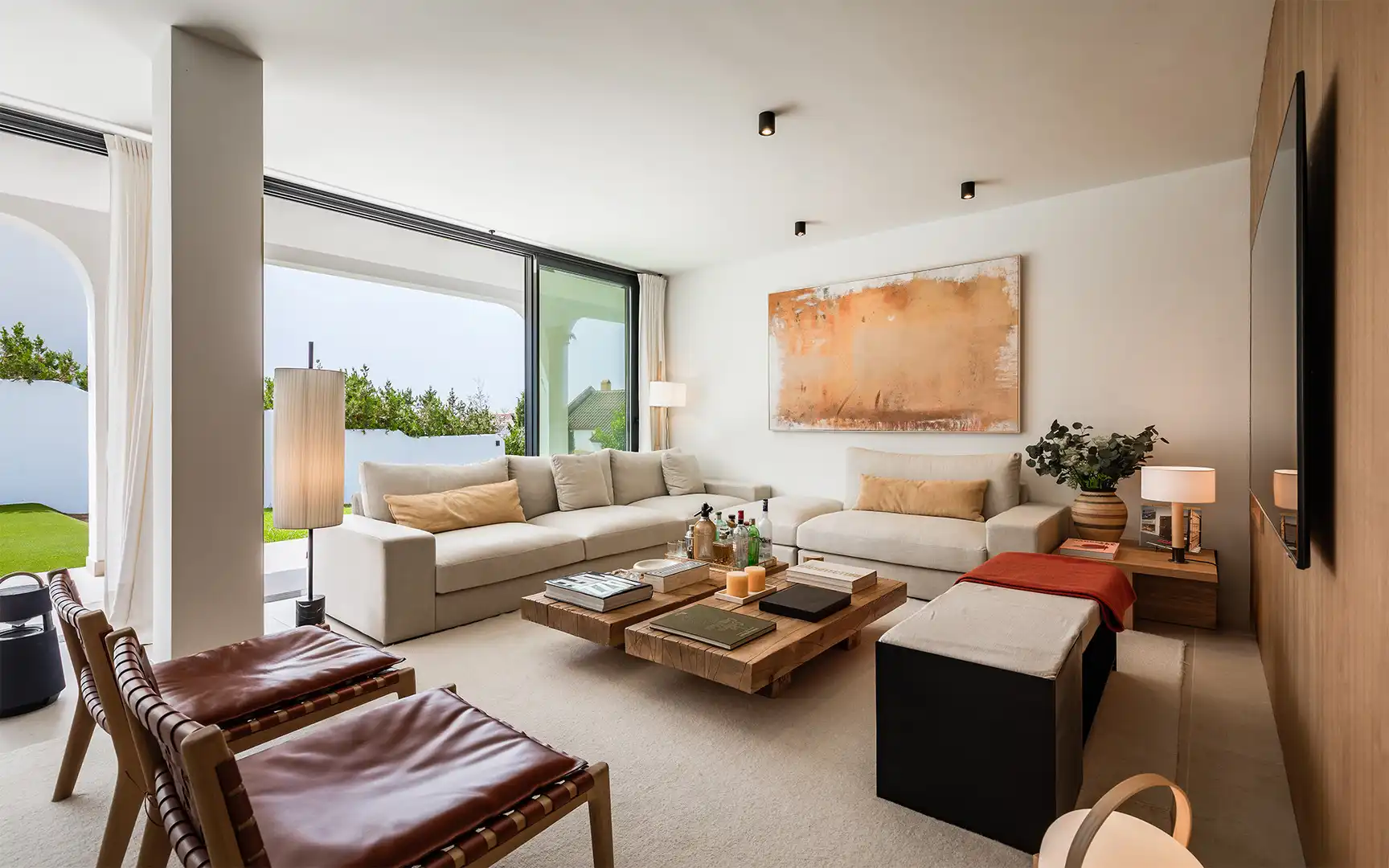Sala de estar de Casa o chalet en venta en Marbella con Aire acondicionado, Jardín privado y Terraza