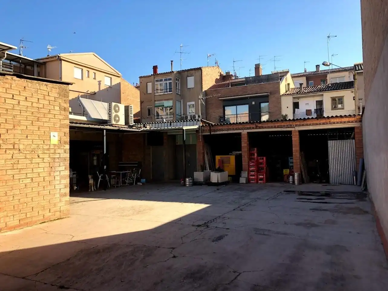 Exterior view of Buildings for sale in Manresa