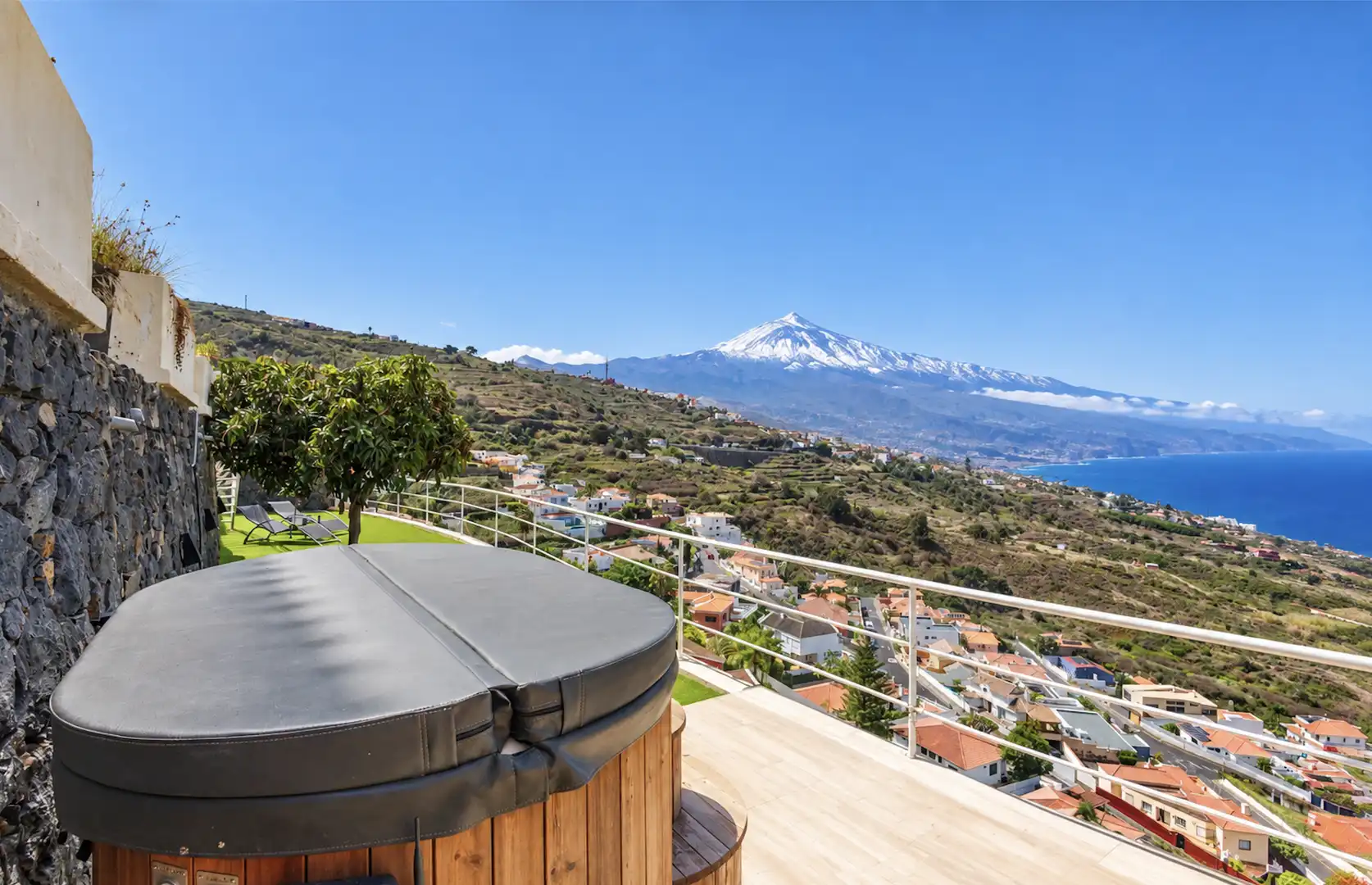 Chalet con piscina en venta en C. Aceviño, 6, imagen 20