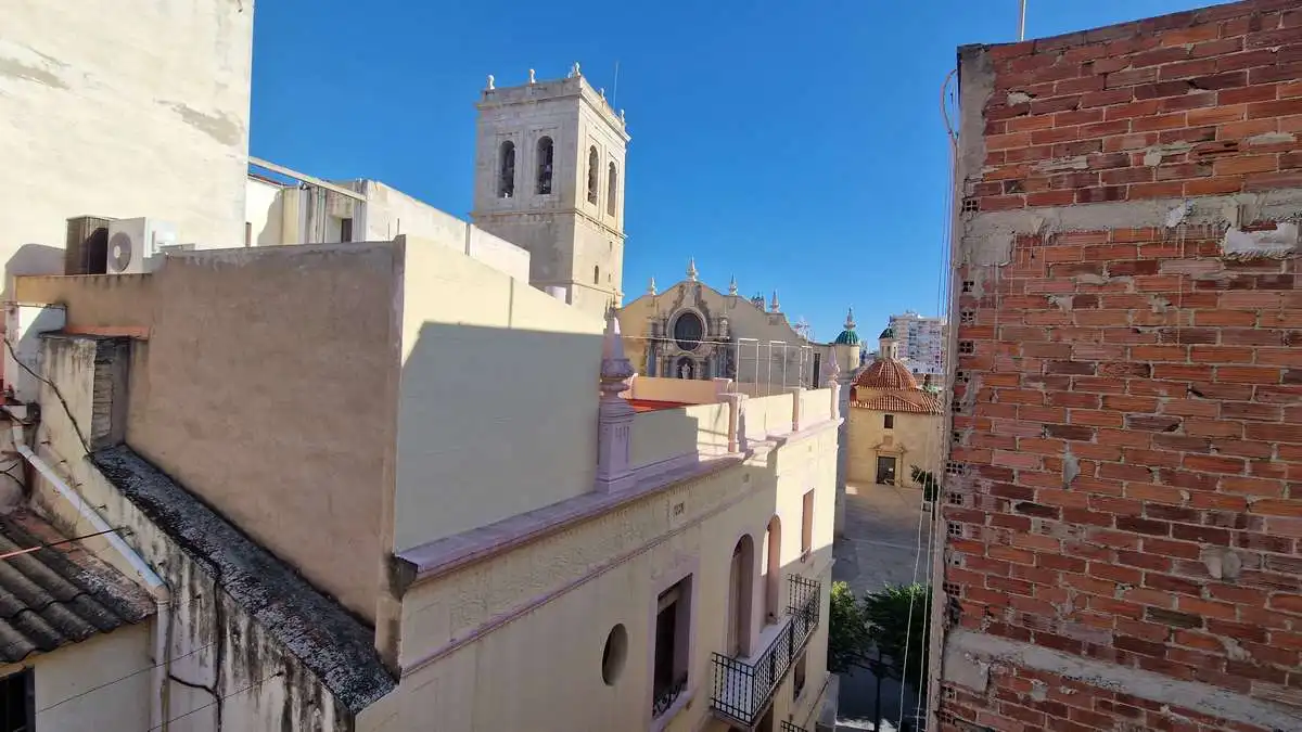 Vista exterior de Casa o xalet en venda en Vinaròs amb Aire condicionat, Terrassa i Moblat