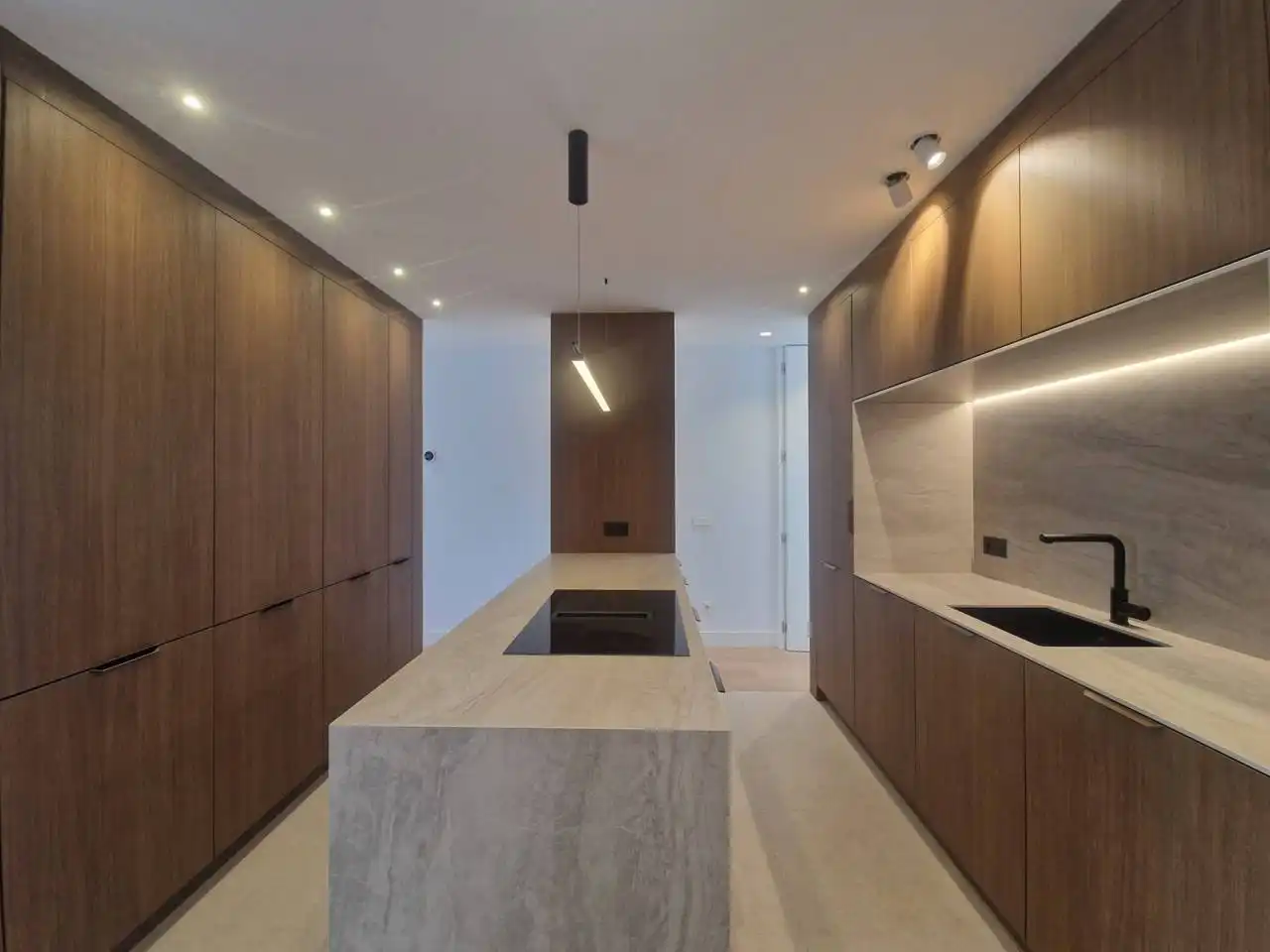 Küche von Wohnung zum Verkauf in Madrid mit Klimaanlage, Heizung und Terrasse