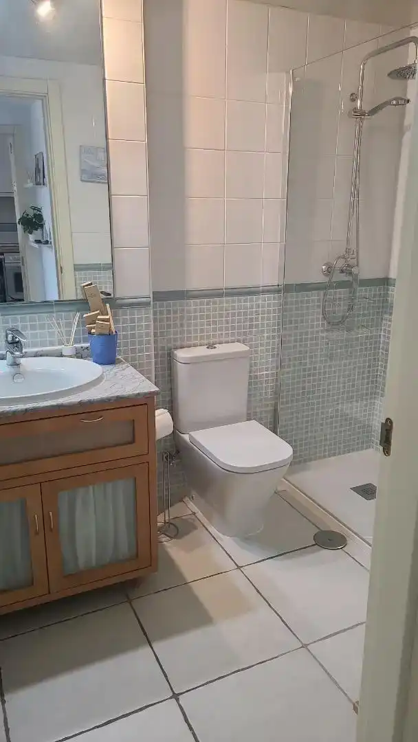 Badezimmer von Wohnungen zur Miete in Vera mit Klimaanlage, Schwimmbad und Möbliert