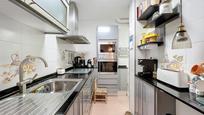 Kitchen of Flat for sale in  Barcelona Capital  with Air Conditioner and Balcony