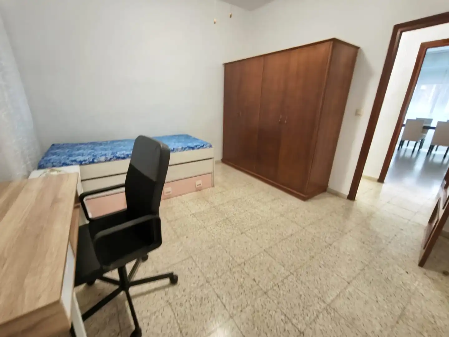 Habitación de Piso de alquiler en Albacete con Calefacción, Amueblado y Balcón