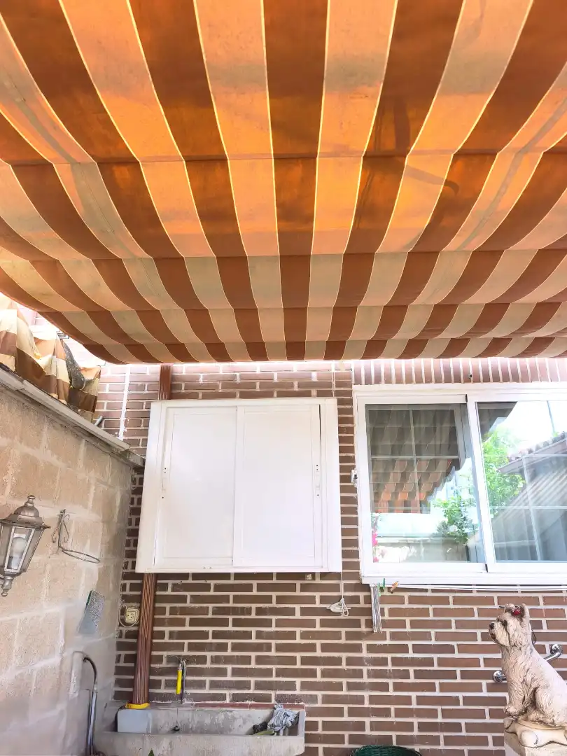 Terrassa de Casa adosada en venda en Montearagón amb Aire condicionat i Calefacció