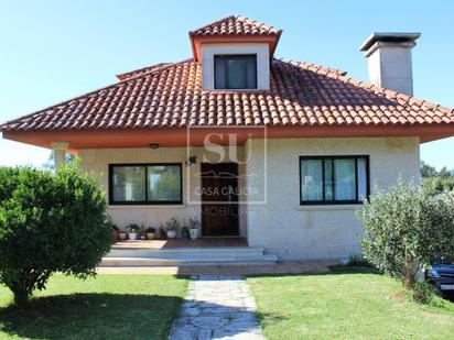 Vista exterior de Casa o xalet en venda en Gondomar amb Calefacció, Jardí privat i Terrassa