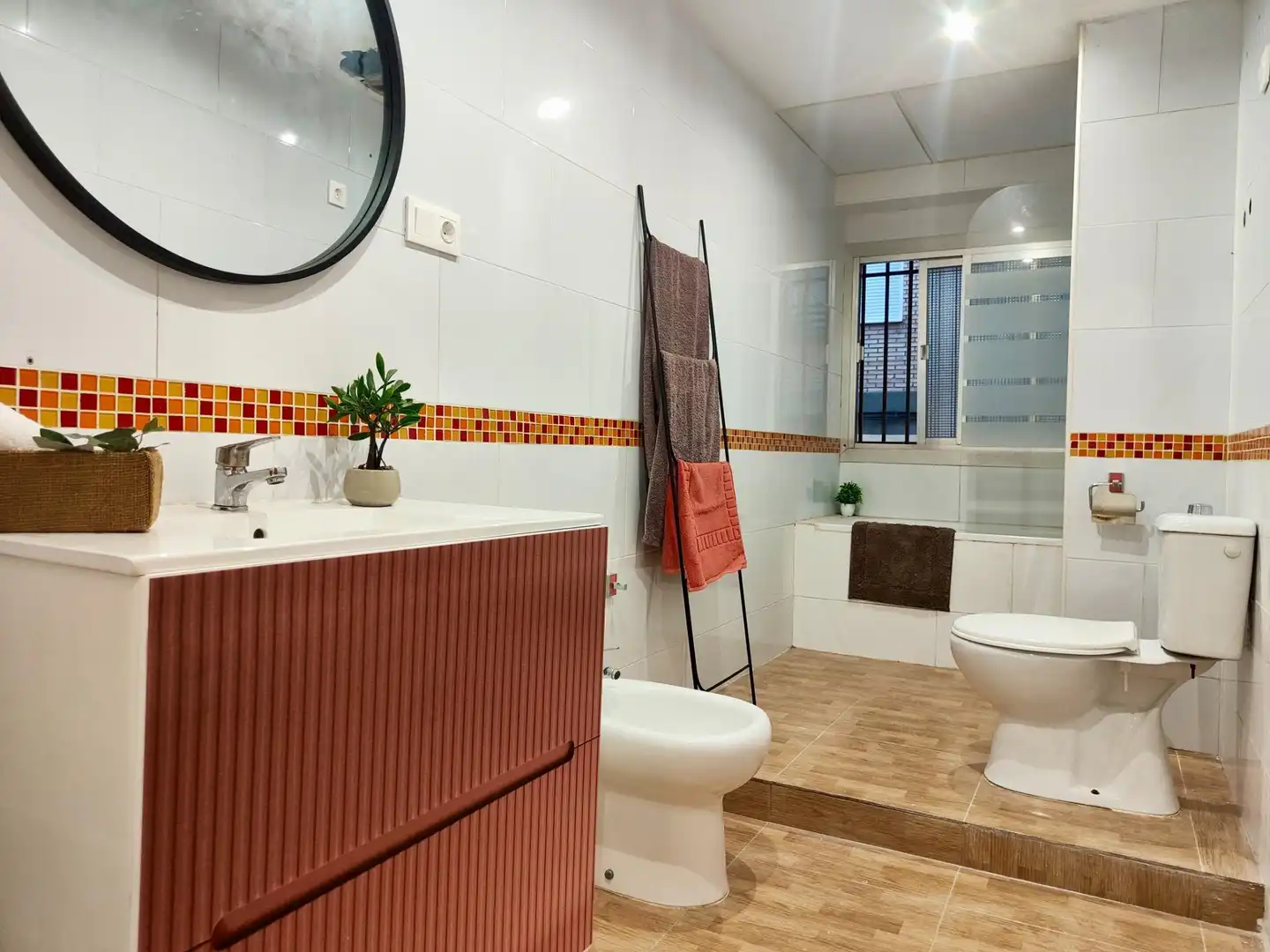 Bathroom of Flat for sale in Almería  with Terrace