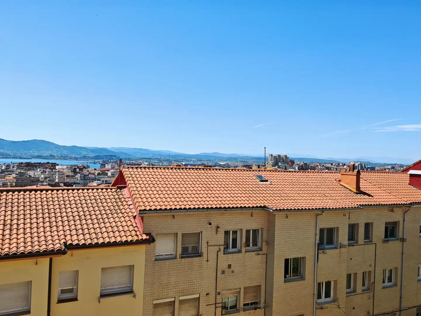 Vista exterior de Piso en venta en Santander con Calefacción