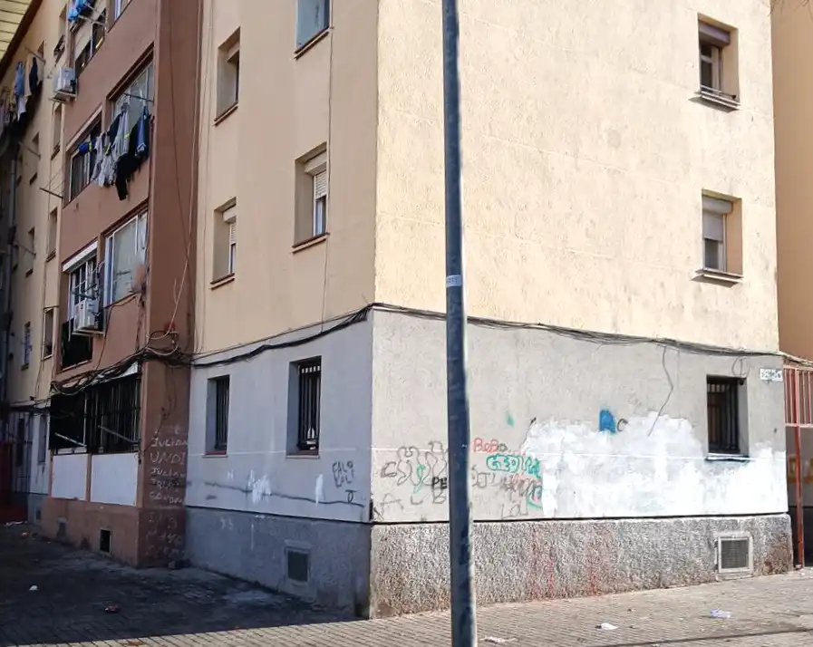 Vista exterior de Piso en venta en Badalona