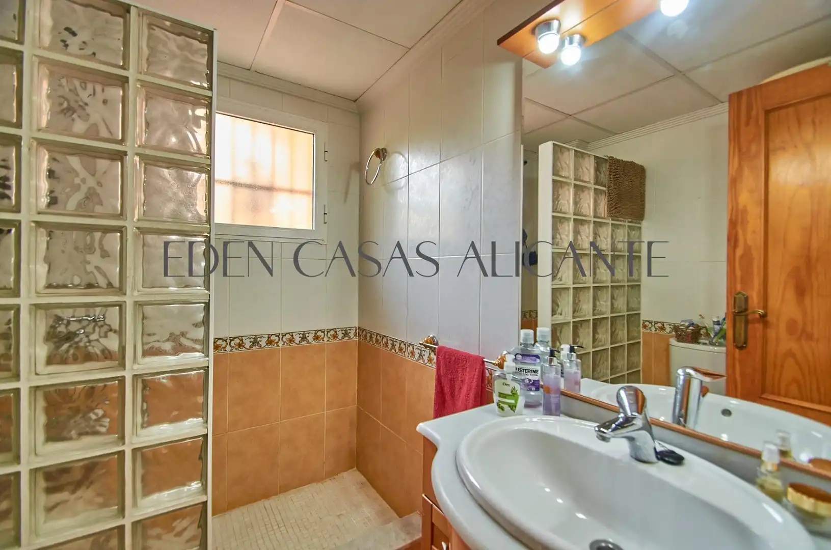 Bany de Casa o xalet en venda en Mutxamel amb Aire condicionat, Jardí privat i Terrassa