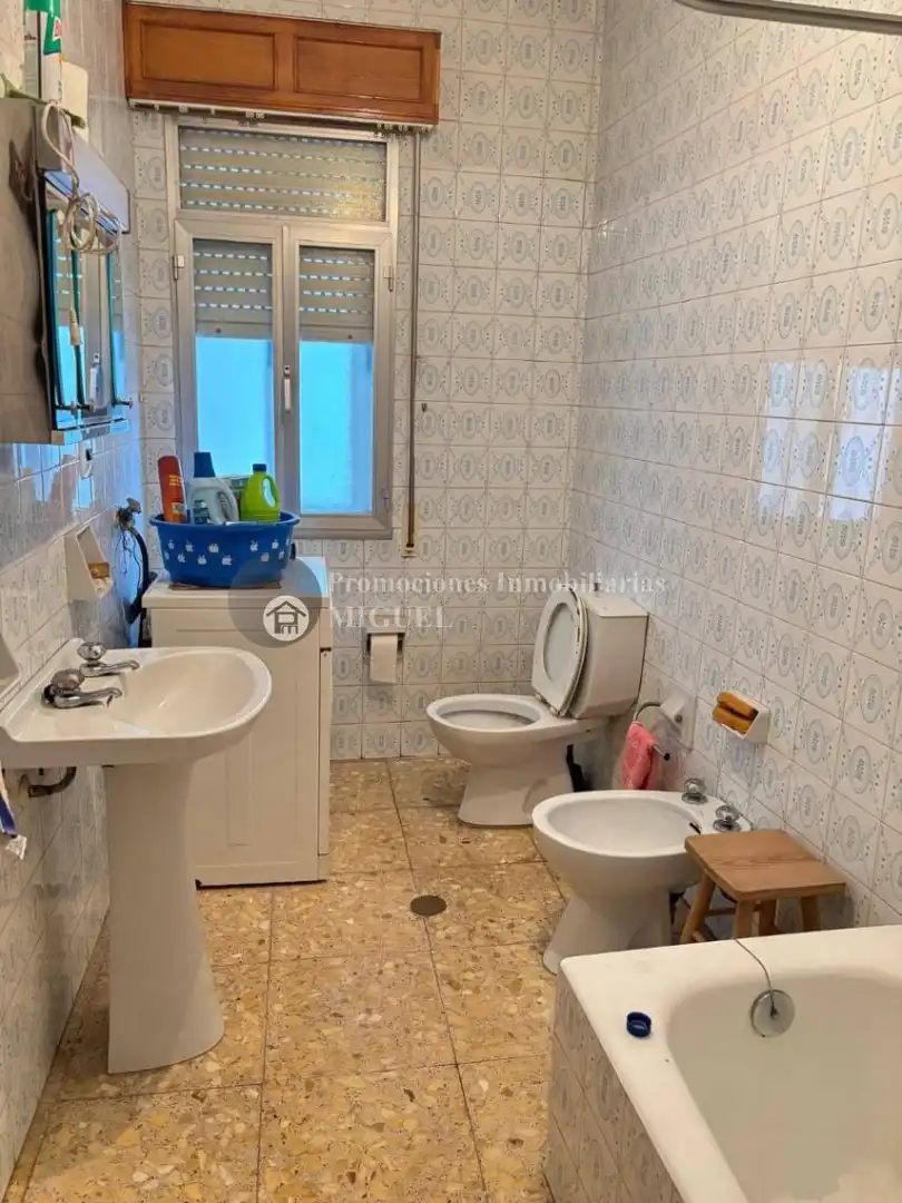 Bathroom of Flat for sale in Verín  with Terrace and Balcony