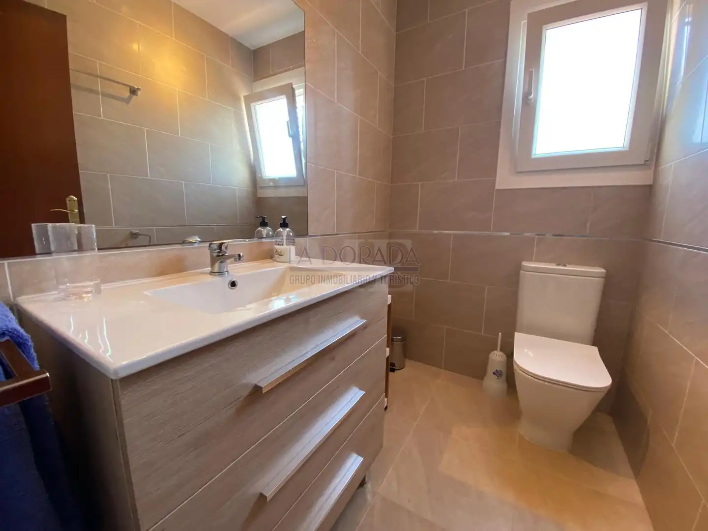 Badezimmer von Haus oder Chalet zum Verkauf in Cambrils mit Privatgarten, Terrasse und Abstellraum