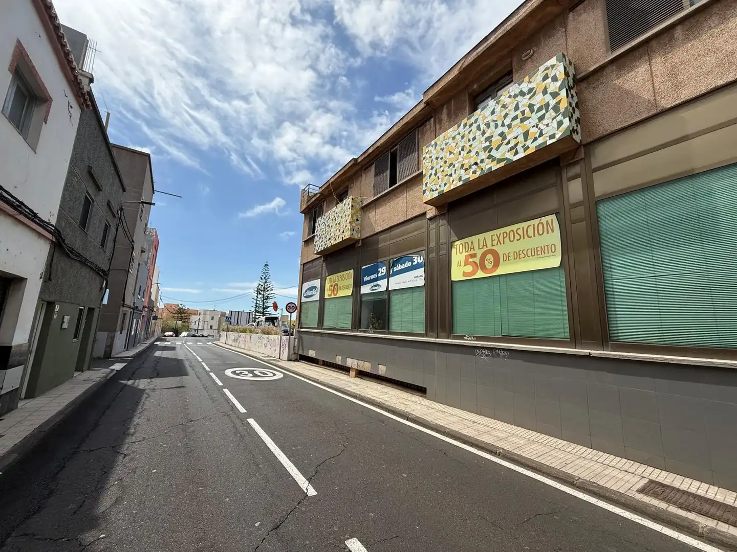 Exterior view of Commercial properties for sale in San Cristóbal de la Laguna  with Air Conditioner and Furnished