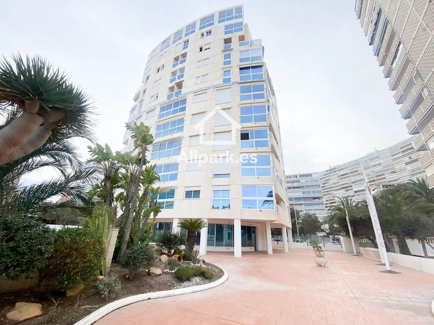 Vista exterior de Pis en venda en Alicante / Alacant amb Aire condicionat, Calefacció i Terrassa