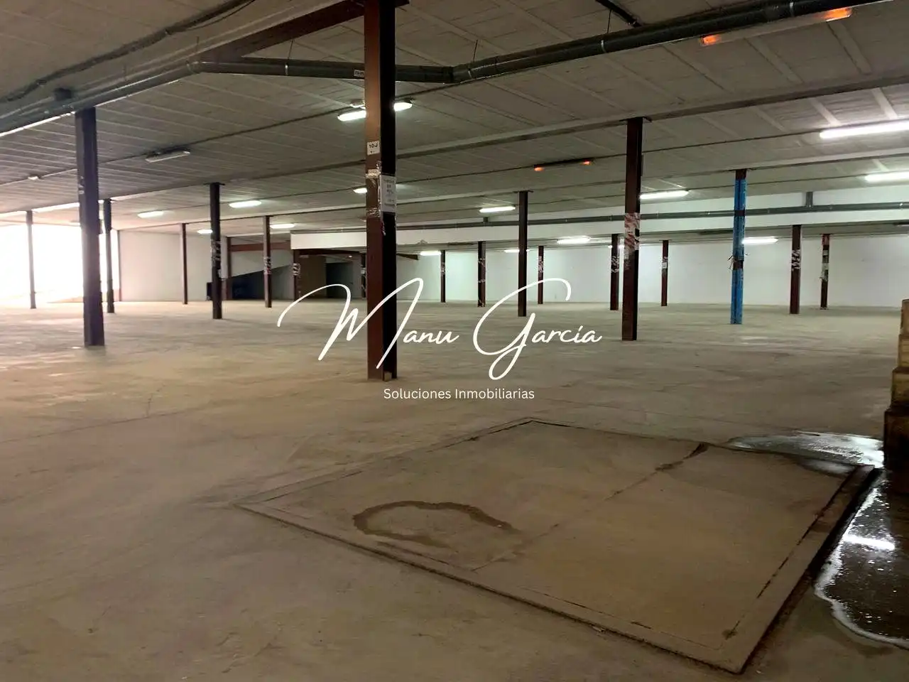 Fabrikhallen zur Miete in Lucena
