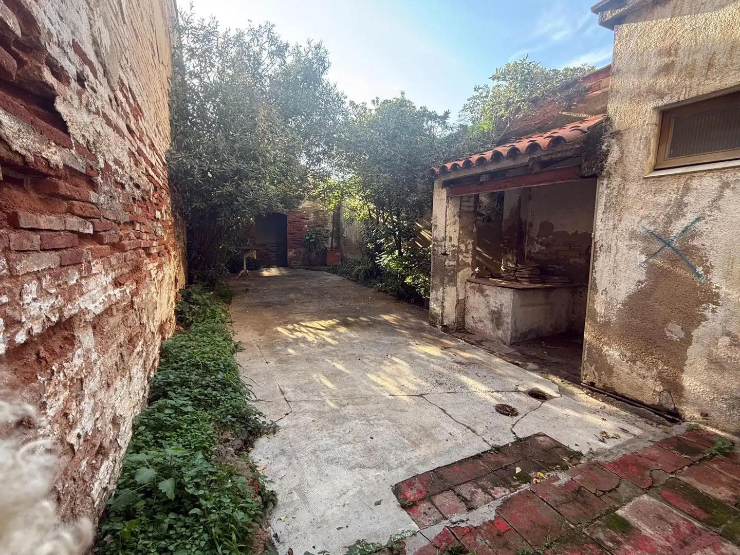 Casa con jardín en venta en Centre - Sant Oleguer, imagen 2