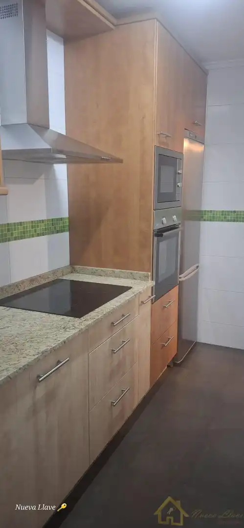 Duplex with lift to rent in Lavandeira, imagen 13