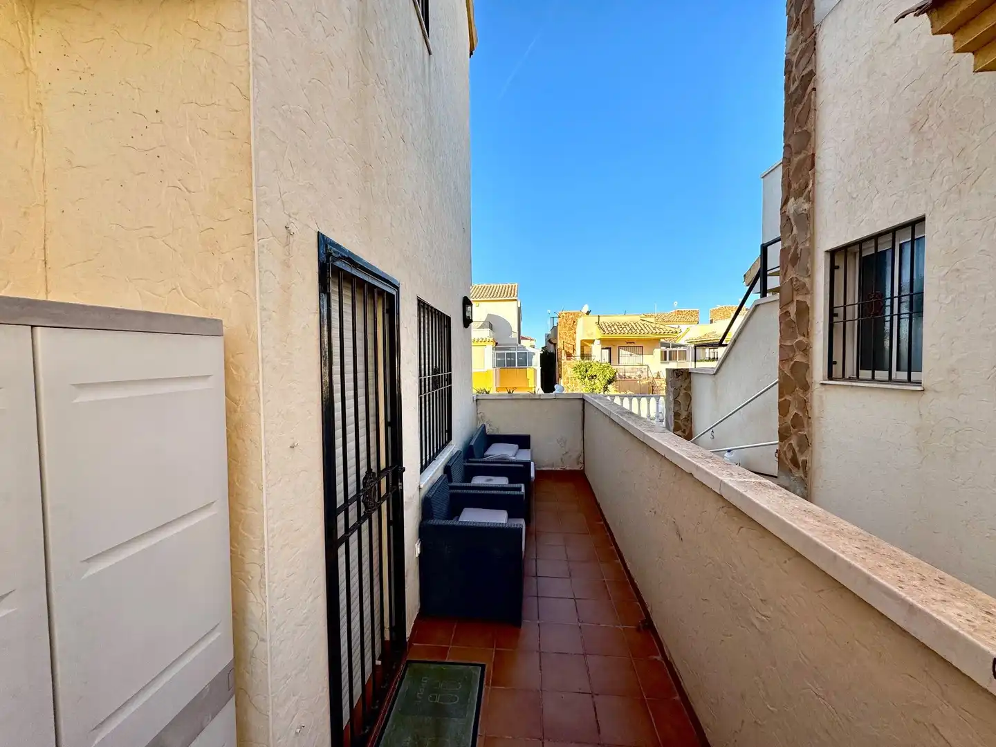 Terrasse von Haus oder Chalet zur Miete in Guardamar del Segura mit Klimaanlage, Privatgarten und Terrasse