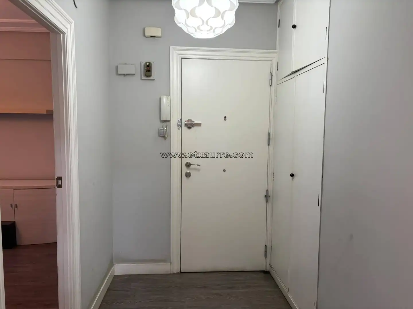 Piso en venta en Laudio / Llodio con Calefacción, Amueblado y Balcón