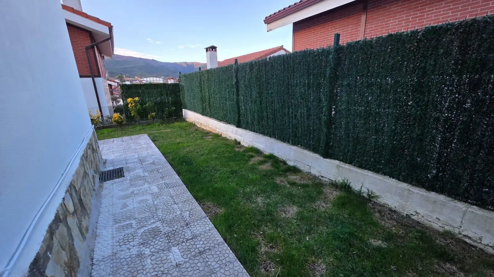 Jardí de Casa o xalet en venda en Castro-Urdiales amb Calefacció, Jardí privat i Terrassa